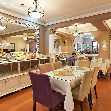 מלון Celal Sultan Special Class 4*