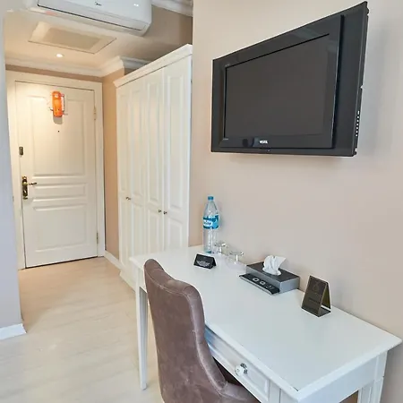Celal Sultan Special Class מלון 4*