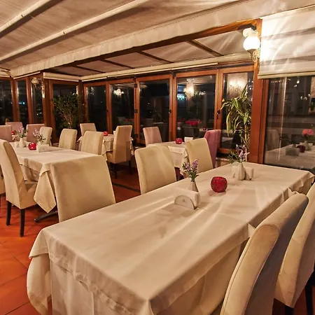 Celal Sultan Special Class İstanbul